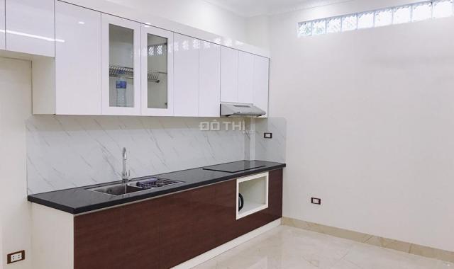 Bán nhà chính chủ tại Văn Khê - Hà Đông, 50 m2/5 tầng, ô tô vào nhà, KD buôn bán sầm uất. Giá rẻ