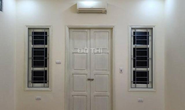 Bán nhà Quận Đống Đa 30m2, 4 tầng, ngõ rộng thoáng, nhà đẹp về ở luôn. LH anh Chính: 0888156566