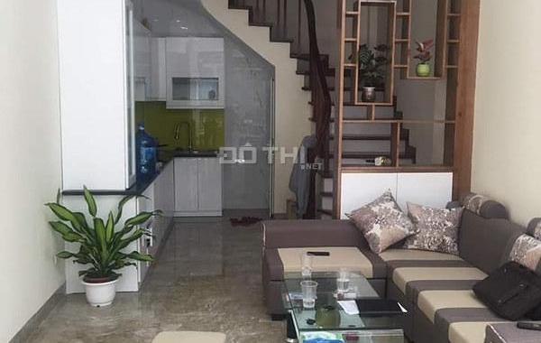 Chính chủ bán nhà phố Tôn Thất Tùng 38.4m2, ngõ ba gác chạy, về ở ngay, 2.75 tỷ