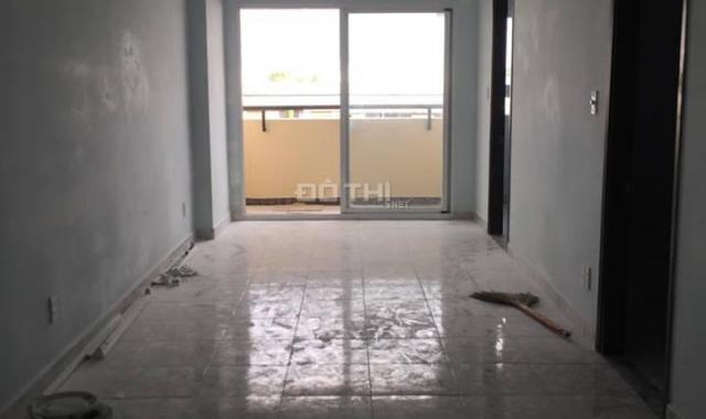 Cho thuê gấp căn hộ Quân Khu 7, 70m2, 2 PN, 2 WC, nội thất cơ bản, LH 0775234534