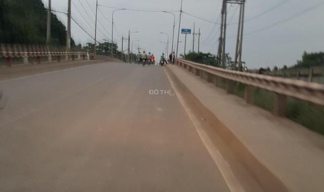 Bán lô đất mặt tiền Nguyễn Xiển, cách Vinhomes Q. 9 1 cây cầu
