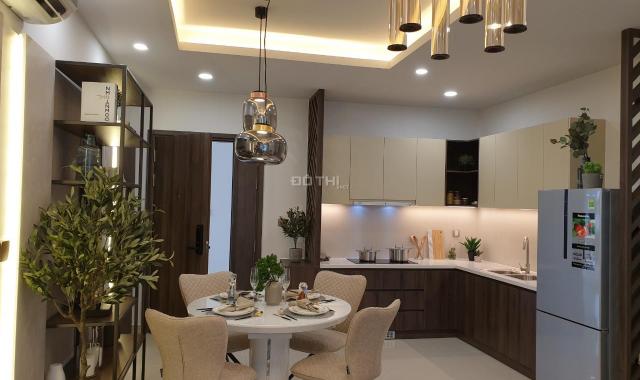 Bán lỗ căn góc 70m2, 2PN view sông Sài Gòn ở khu Phú Mỹ Hưng cao cấp. LH 0906721277