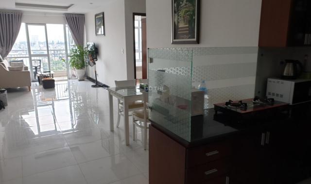 Mình cần bán gấp căn hộ Quốc Cường Giai Việt đường Tạ Quang Bửu, Q.8, diện tích 83m2, 2 phòng ngủ