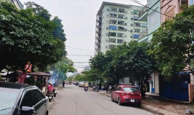 Nhà ở luôn ngõ thông bán nhà phố Nguyễn Xiển, quận Thanh Xuân 45m2 x 4 tầng, MT 3.8m. Giá 2.7 tỷ