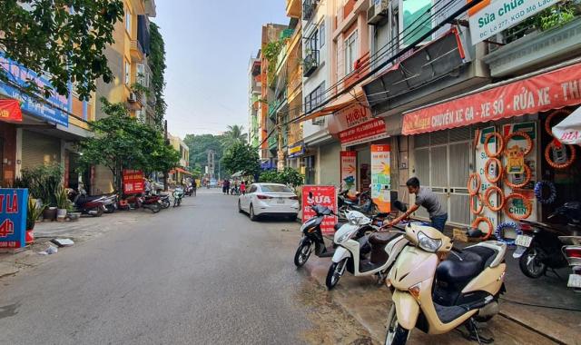 Nhà Trần Phú, ngõ to 3 ô tô tránh, ngay sát phố, khu KD, buôn bán, có vỉa hè, đậu xe ô tô thoải mái