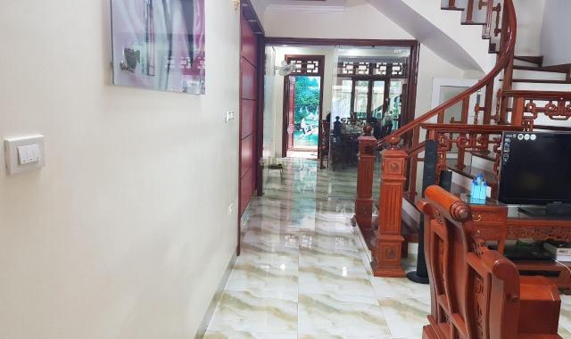 Bán nhà LK TT12 Văn Phú, Hà Đông, nhà đã hoàn thiện, đối diện trường học, KD tốt, giá 6.1 tỷ