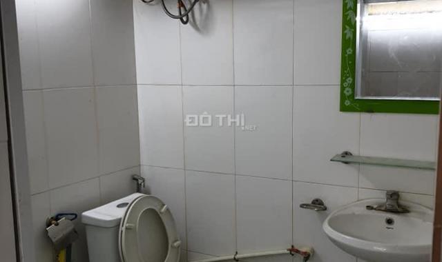 Bán nhà C4, DT 30m2, ngõ 87 Yên Xá đang cho thuê, ngõ trước nhà rộng, giá chỉ 1,5 tỷ. LH 0339268300