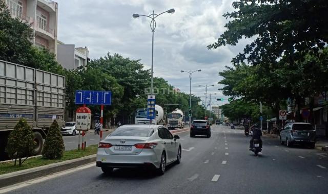 Bán đất lô góc ngã 3 đường Thanh Lương 21 giao Mạc Đăng Doanh, Hòa Xuân