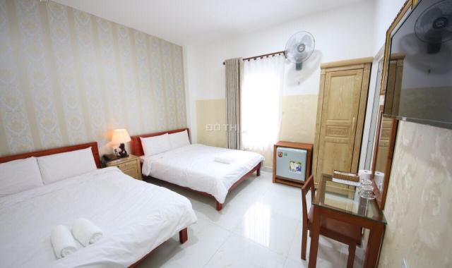 Bán khách sạn 21 phòng mặt tiền Phạm Ngũ Lão, TP Đà Lạt, cách bờ hồ 5p đi bộ