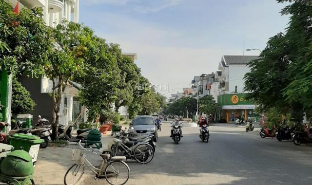 Đất MT kinh doanh Phạm Văn Đồng gần Giga Mall 6x20m, giá 86 tr/m2