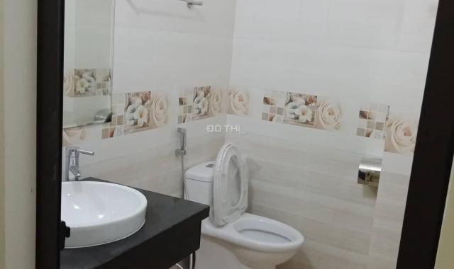 Nhà đẹp phố Thịnh Quang 55m2, 5 tầng, thang máy, về ở luôn