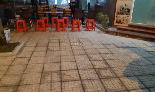 Sang nhượng quán cafe DT 50 m2 hai mặt tiền 8 m & 5 m trong KĐT Văn Phú, Q. Hà Đông, Hà Nội