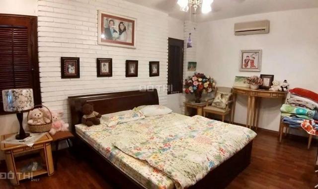 Siêu đẹp! Lô góc, ô tô vào nhà, Núi Trúc, Kim Mã, Ba Đình, 72m2, 11,9 tỷ, LH: 083.6868.778