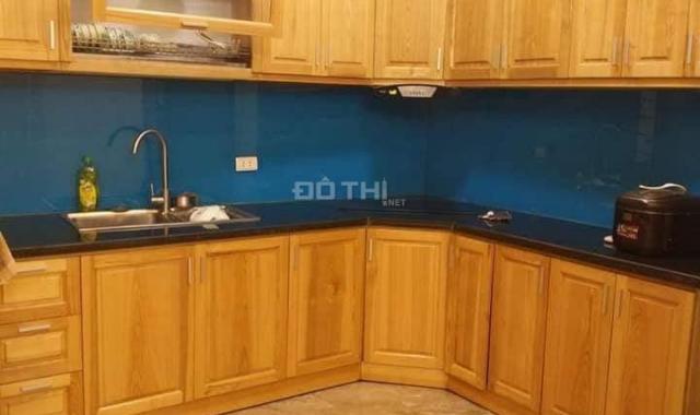 Nhà đẹp Tây Hồ kinh doanh sầm uất 5 tầng, 36m2, 4,2 tỷ tặng nội thất - LH 0987466700