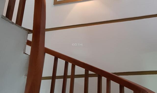 Nhà 2.4 tỷ mặt ngõ thông trường cấp 3 Lê Lợi, phố Bà Triệu, 4 tầng (38m2-4PN), 0969419928