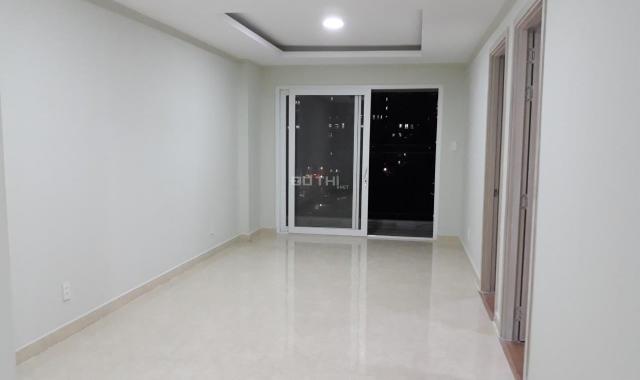 Cho thuê căn hộ nội thất cơ bản, 76m2, 2PN, 2WC. 0906 388 348