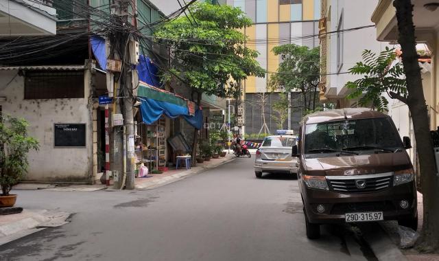 Bán nhà PL ngõ 31 Dịch Vọng, 69m2, 4T gara ô tô trước nhà, ô tô tránh 9.5 tỷ