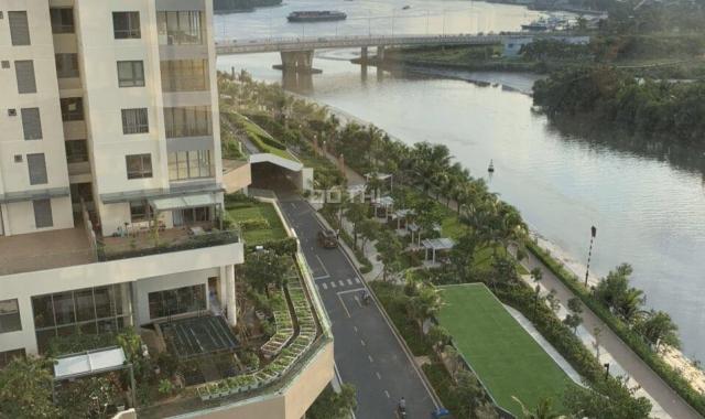 Cần bán căn hộ 3PN view sông và LM 81 toà Hawaii, DT 117m2, nhà trống tầng đẹp, giá 8.3 tỷ