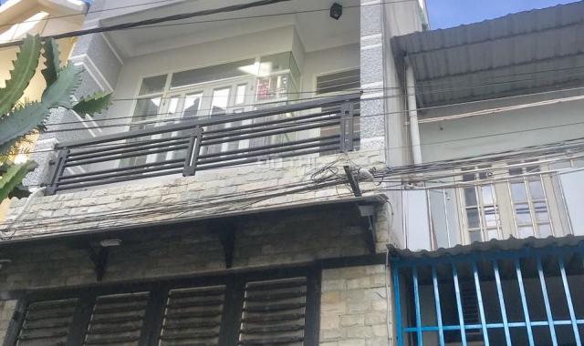 Nhà 4 tầng, đường xe hơi, ngay ngã ba đường Phạm Văn Đồng và Linh Đông, P. Linh Đông, giá 4.65 tỷ
