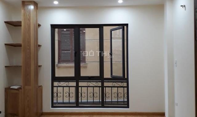Chính chủ bán nhà Liên Cơ, Nguyễn Cơ Thạch. 38m2x5T, ôtô đỗ cổng, KD cực đỉnh, giá 3,3 tỷ
