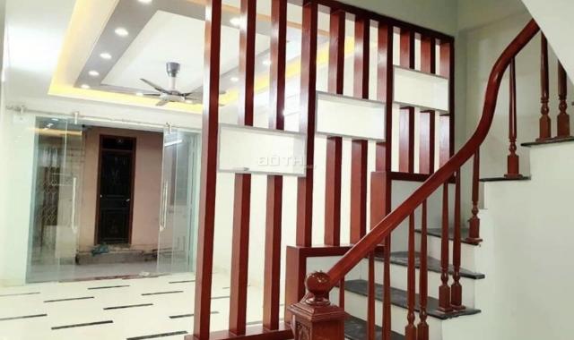 Bán nhà phân lô sau học viện Cảnh Sát ô tô đỗ cửa 46m2, 5 tầng, hơn 3 tỷ