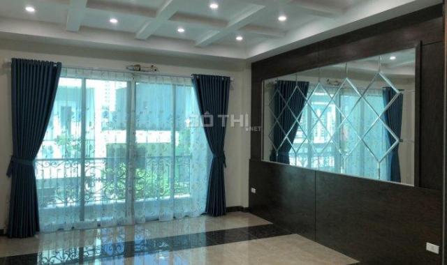 Bán nhà Dịch Vọng, Cầu Giấy, Hà Nội, DT: 52m2 x 5 tầng, giá: 8.3 tỷ. LH: 0393485862