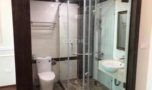 Bán nhà Dịch Vọng, Cầu Giấy, Hà Nội, DT: 52m2 x 5 tầng, giá: 8.3 tỷ. LH: 0393485862