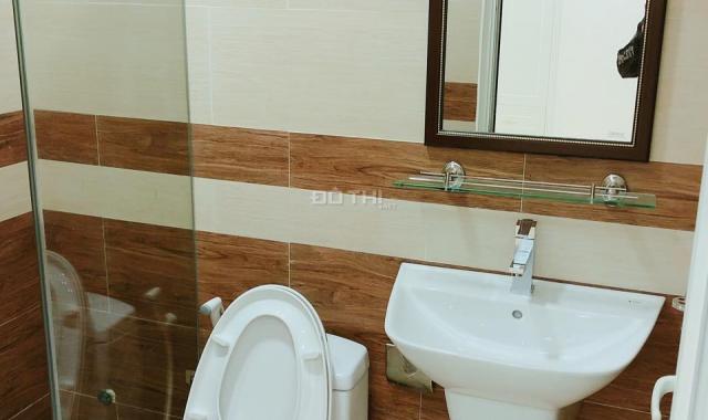 Bán gấp nhà 3 lầu mới xây (giá rẻ) sổ hồng riêng tại 270 P. 26, Đinh Bộ Lĩnh! 0778 698 776