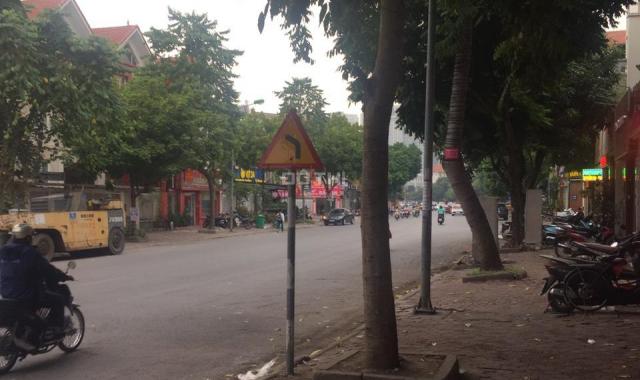 Bán nhanh căn liền kề mặt đường Nguyễn Văn Lộc, quận Hà Đông giá tốt. Liên hệ: 0972087650