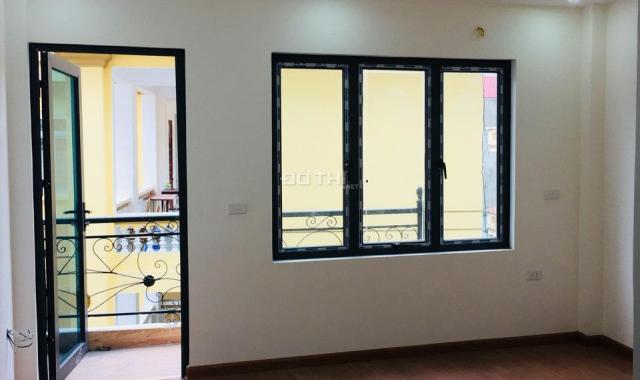 Bán nhà 5T*30m2, 3PN đường Ngô Thì Sỹ - Vạn Phúc - Hà Đông, ô tô vào, giá 2.7 tỷ, LH: 0399491986