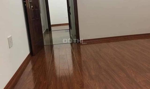 Bán nhà phố Đại Từ, nhà mới ở luôn, 42m2 * 5 tầng, giá 2.9 tỷ. LH 0986920888