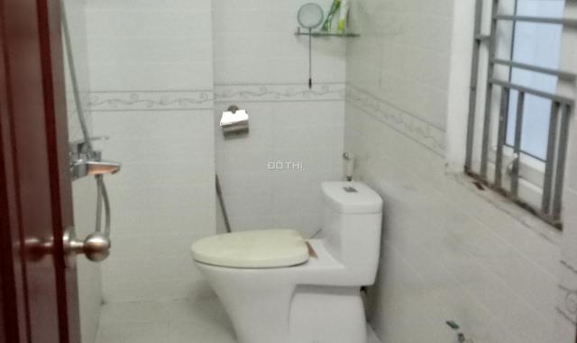 Bán gấp nhà lô góc 3 tầng 1 lửng 31m2, MT 3,7m ngõ Thịnh Quang, Tây Sơn, giá 2,2 tỷ