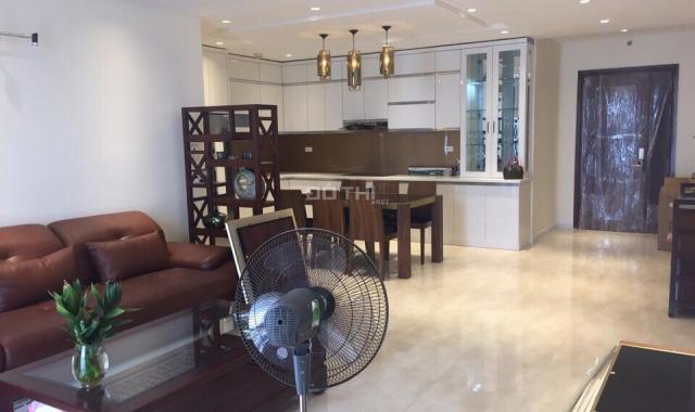 Hot, cho thuê căn hộ cao cấp tại D2 Giảng Võ, Ba Đình 88m2, 2PN view hồ giá 13 triệu/tháng