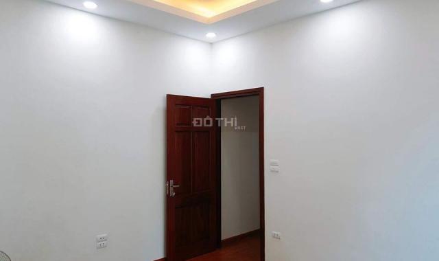 Bán nhà Nhân Hòa, ô tô đỗ, tặng full nội thất, 35m2 x 4T chỉ 3.4 tỷ