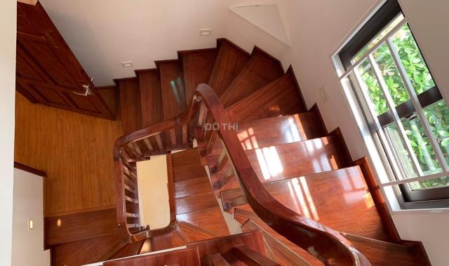 Bán nhà riêng tại Hà Nội, bán nhà mới xây DT 40m2, xây 4,5 tầng, giá 3,3 tỷ, Đống Đa