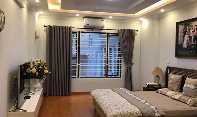 Bán nhà mới đẹp 5 tầng, 30m2 * 5T phố Trương Định, cách đường ô tô 30m, giá 2.8 tỷ