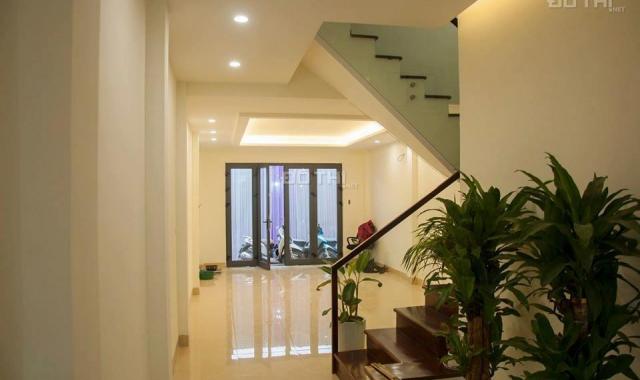 Nhà phân lô khu vip Nguyễn Chánh, 60m2 x 5T, ngõ ô tô, kinh doanh tốt