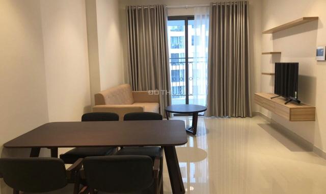 Cho thuê căn hộ Saigon Royal 2 phòng ngủ, giá 20 triệu/tháng. LH 0899466699