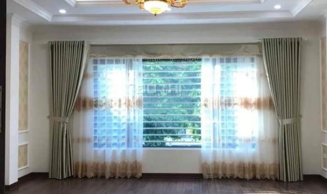 Hoa hậu Lạc Long Quân, ngõ vip ô tô tránh, thang máy, view hồ, văn phòng hay ở quá đẳng cấp