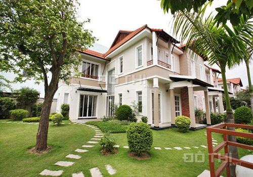 Cho thuê biệt thự cao cấp Oasis Thuận An, Bình Dương. Căn biệt thự với đầy đủ nội thất, 0917829339