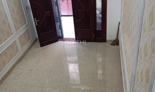 Bán nhà Ngọc Hồi, Giải Phóng, cách bến xe Nước Ngầm 1km ô tô cách nhà 10m, 45m2 x 4T, 2 tỷ 150 tr