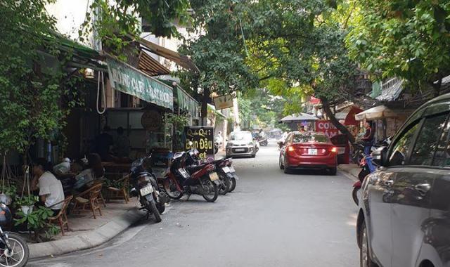 Chính chủ bán nhà 35m2, 2 ô tô tránh nhau phố Trần Quang Diệu, quận Đống Đa, giá 6.9 tỷ