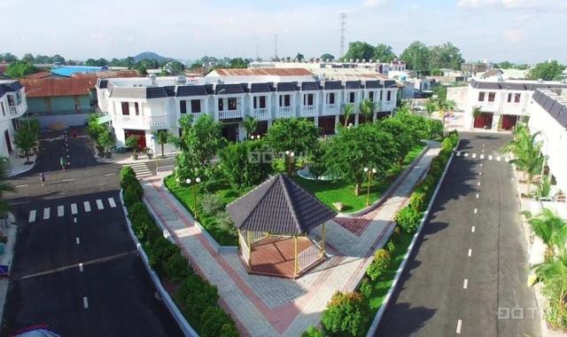 Bán nhà phố thuộc dự án Champaca Garden - Đông Hòa - Dĩ An