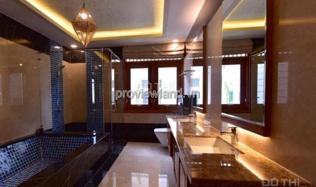 Cho thuê villa Thảo Điền, Quận 2, có hồ bơi sân vườn 2 lầu, 780m2, 5PN