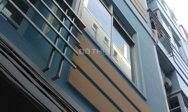 Nhà 32m2, sổ riêng ngang 4,1m mặt tiền đường Hoàng Ngọc Phách, Tân Phú