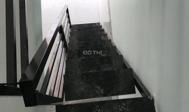 Bán nhà lầu giá rẻ hẻm 710, Huỳnh Tấn Phát - P. Tân Phú -Q7