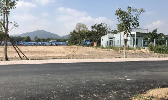 Cần bán nhanh lô đất MT đường ven hồ Châu Pha, sau lưng chợ Tóc Tiên thuận tiện kinh doanh xây trọ