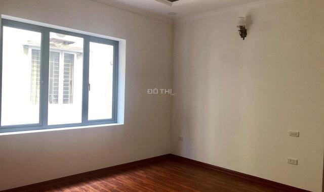 Bán nhanh nhà 80m2 x 4T, có sân để ô tô tại TT Văn Quán, Hà Đông, Hà Nội. LH 0965164777