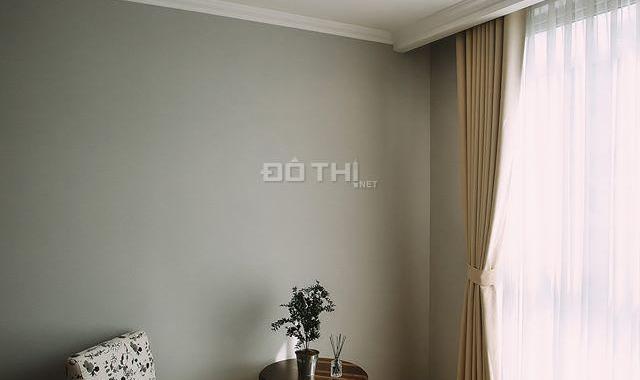Bán căn hộ Vinhomes 54A Nguyễn Chí Thanh 86,5m2, 2PN, nội thất đẹp, giá 5,4 tỷ