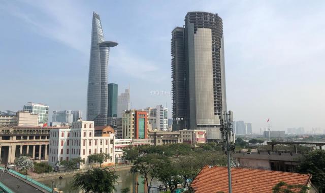 Officetel Saigon Royal, Quận 4, diện tích 36m2, giá 3.1 tỷ, view Bitexco Quận 1